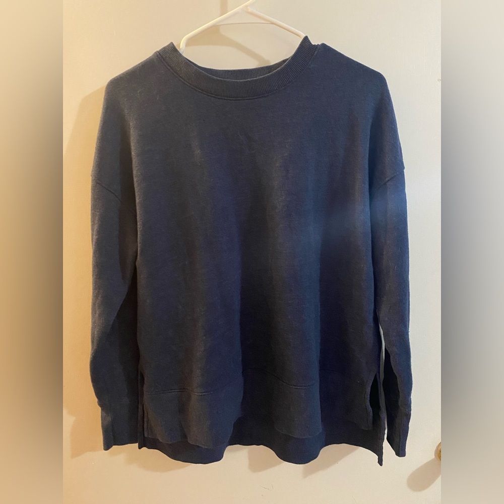Navy blue lightweight pullover